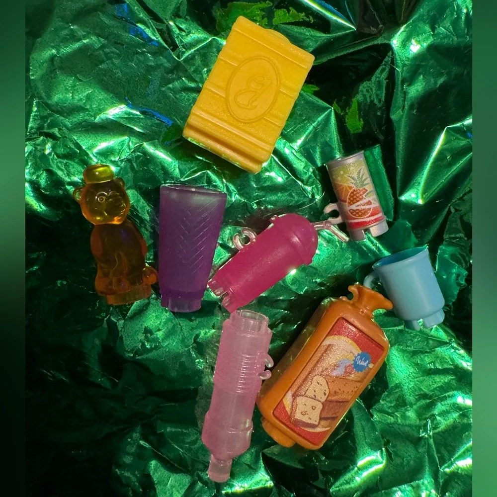 Barbie random accessories